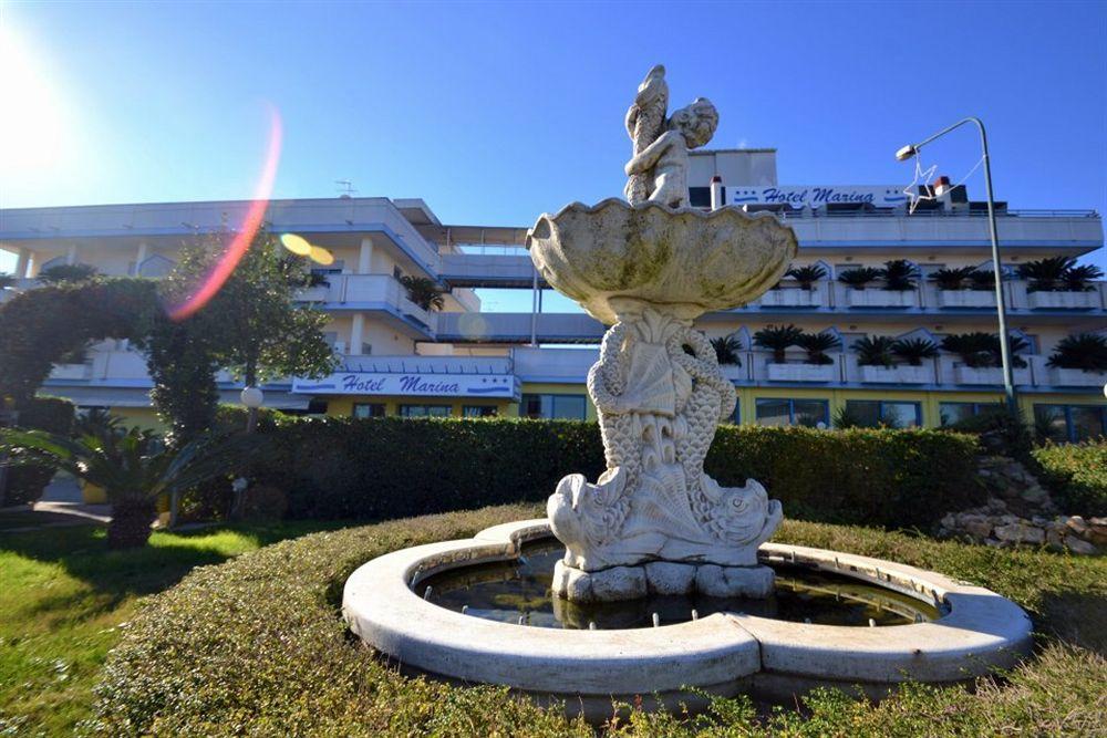Hotel Marina Roseto Degli Abruzzi Exterior foto